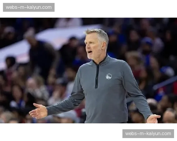 成都蓉城战术执行力解析：逆境翻盘展现心理韧性